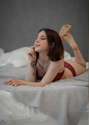 Enjoy Incall/Outcall service with Rajkot Call Girl near you.