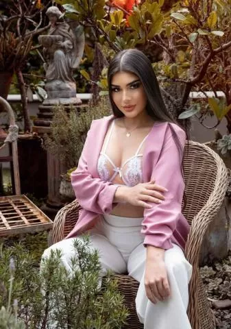 Real Meet Incall/Outcall Girl Service with Cash Payment 1