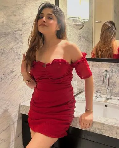 Looking for a Call Girl with free delivery at home/hotel? Call me now
