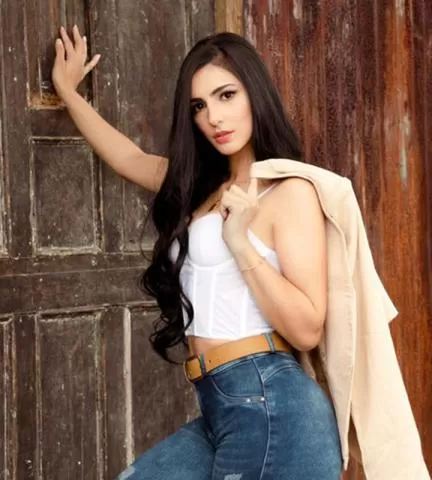 Young Elite Call Girl Ready For Real Meet and Unlimited Fun 3