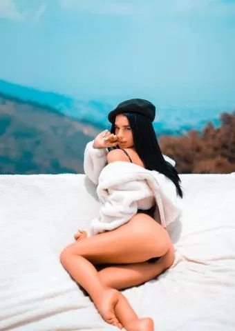 Passinate Moments Of Pleasure With Attractive VIP Pune Call Girl 3