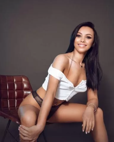 High-Profile Call Girls Offering Incall/Outcall Services in Bareilly 3