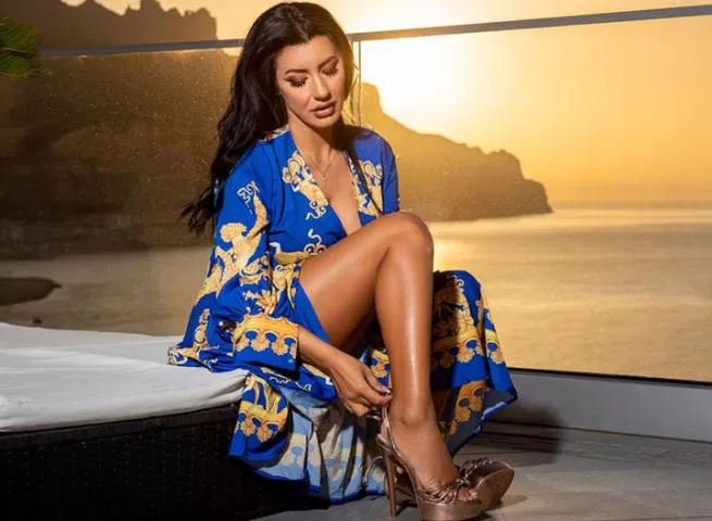 Meet an Escort in Amritsar to enjoy hardcore intercourse at 24*7 2