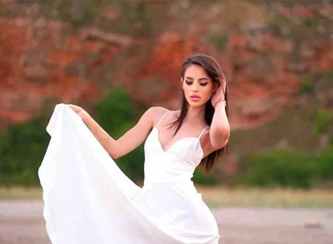Agra Escorts available nearby top hotels in Agra at low rate 1