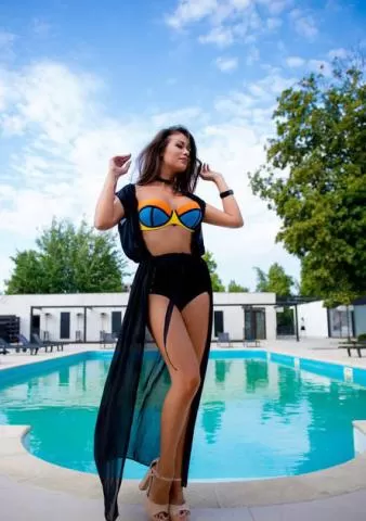 High Class VIP Female Call Girls Will Provide Top Service Nearby You 2