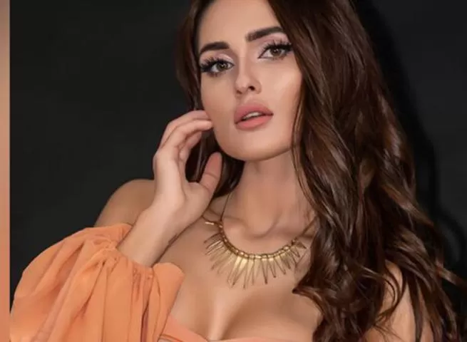 Adore a delicious Time Being With Hot Bhubaneswar Call Girls 3
