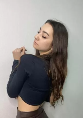 To give you a real girlfriend experience, I'm here 2
