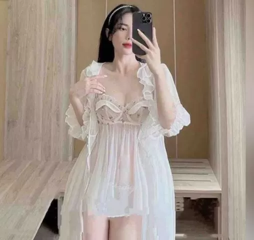 Cheap, attractive VIP call girl offer safe and secure service 2