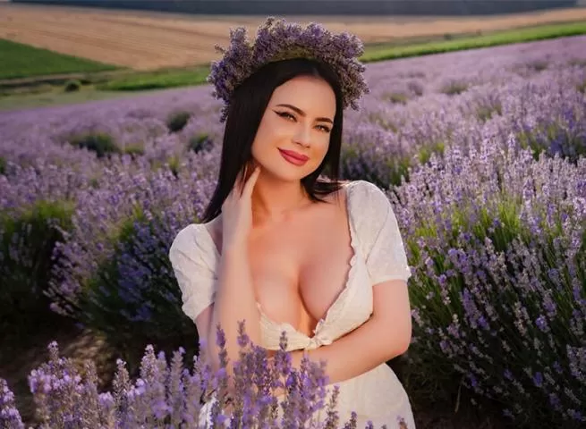 Safe and secure service is offered with 100% real sexy VIP call girls