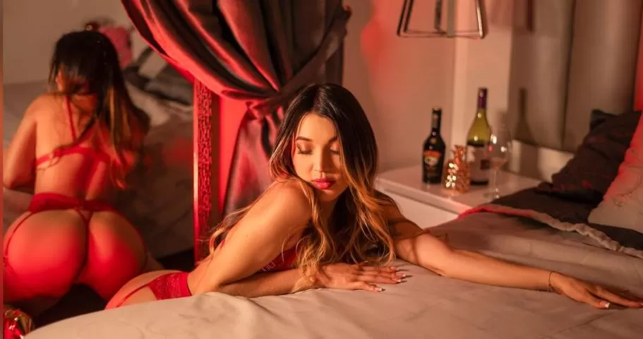 Offering you to choose the girl that best meets your demands 4
